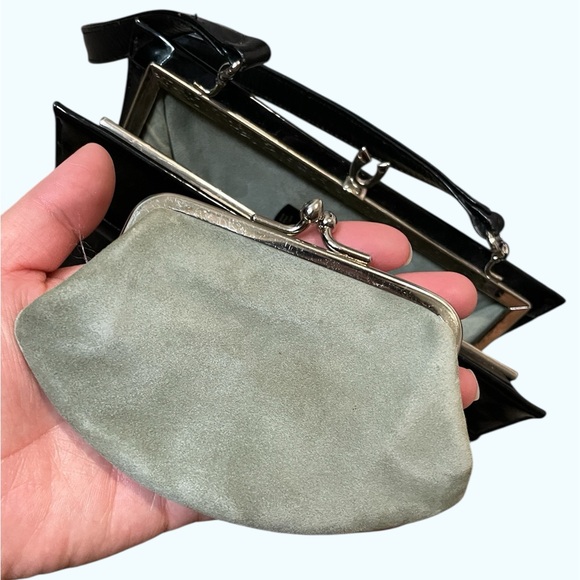 Vintage Exclusive Waldybag Patent Handbag w/ Coin Purse | Made in England - Picture 5 of 12